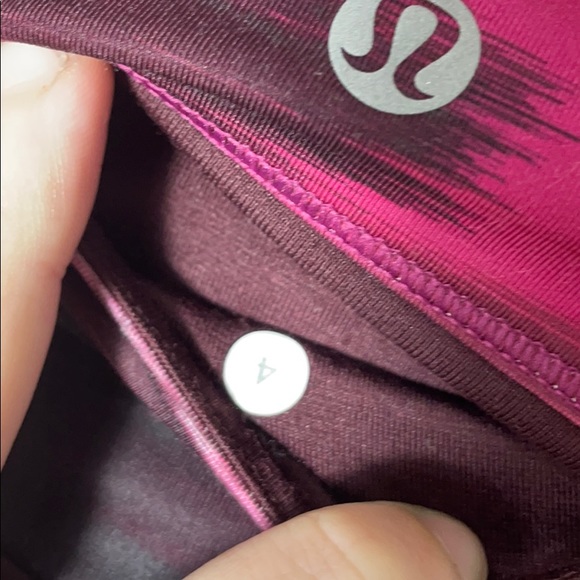 Lululemon Wunder Under Crop Hi-Rise SE Leggings - Picture 6 of 9